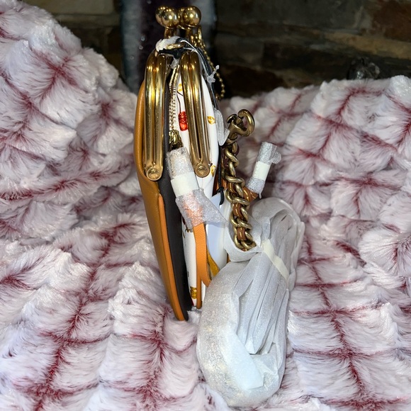 Coach 1941 Leather Cherry Kisslock Crossbody 21724 New #2 of 25 - Picture 5 of 11